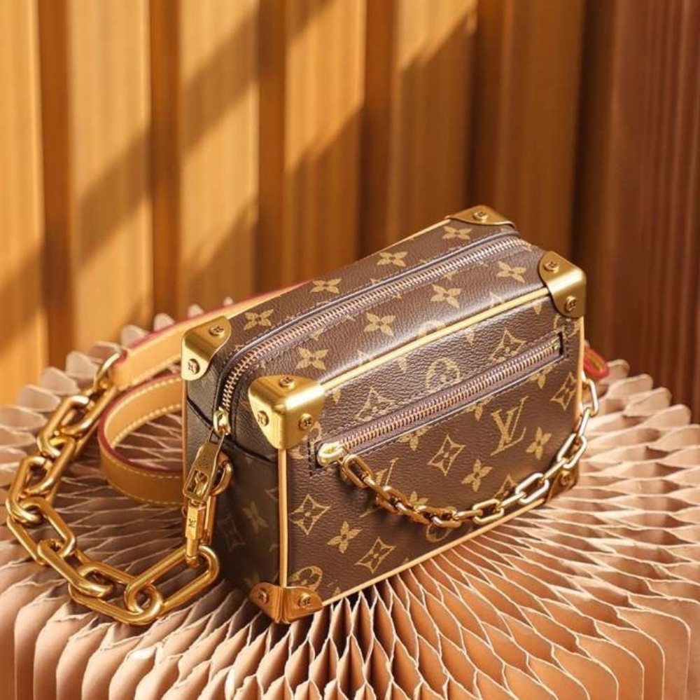 <AUTHENTIC>Louis Vuitton bag - image 7